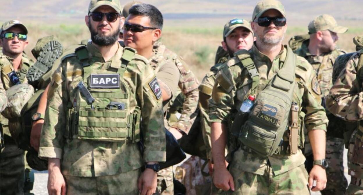 Отправка добровольцев из Грозного на Украину. Фото: Грозный Информ https://www.grozny-inform.ru/news/svo/187922/ Отправка добровольцев из Грозного на Украину. Фото: Грозный Информ https://www.grozny-inform.ru/news/svo/187922/