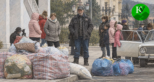 Карабахские беженцы. Иллюстрация создана "Кавказским узлом" при помощи ИИ в программе Copilot