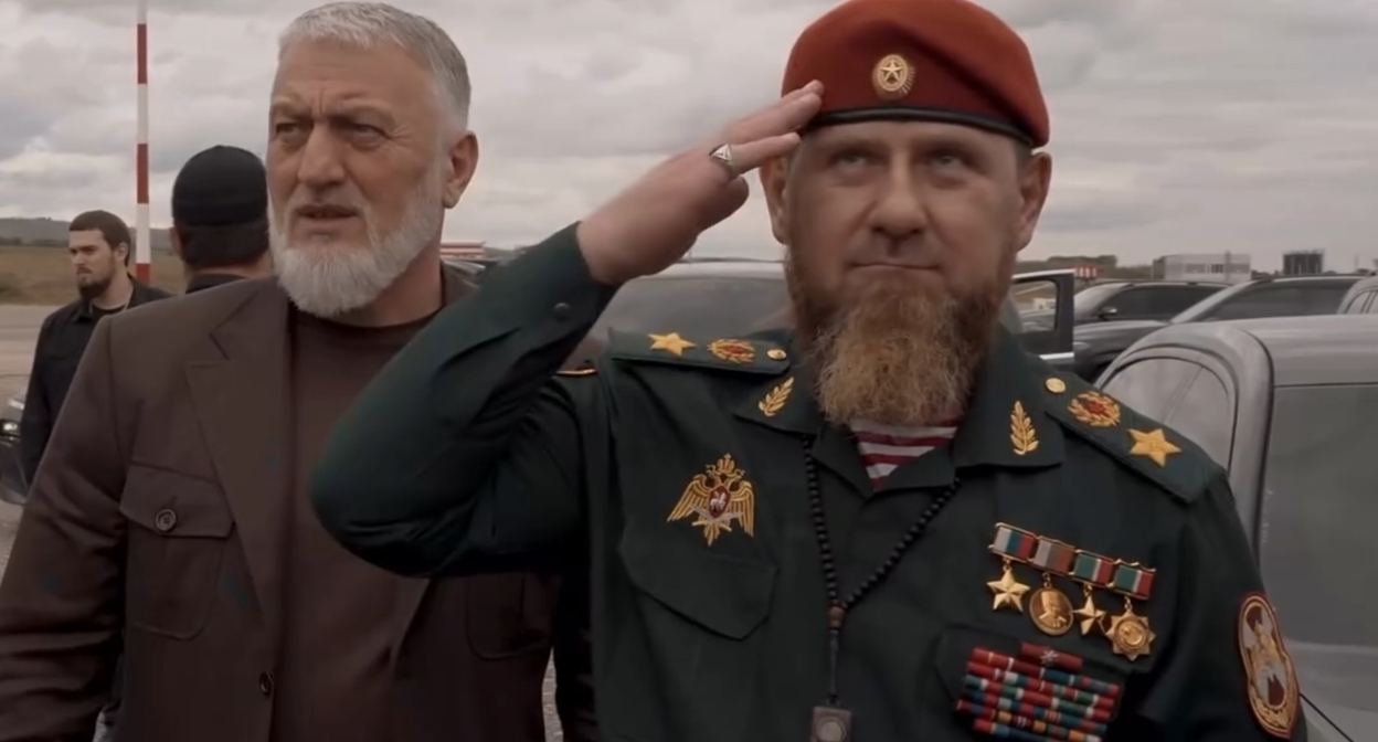 Кадыров в новых погонах генерала армии. Кадр видео ТРК "Путь" / Instagram* Кадыров в новых погонах генерала армии. Кадр видео ТРК "Путь" / Instagram*