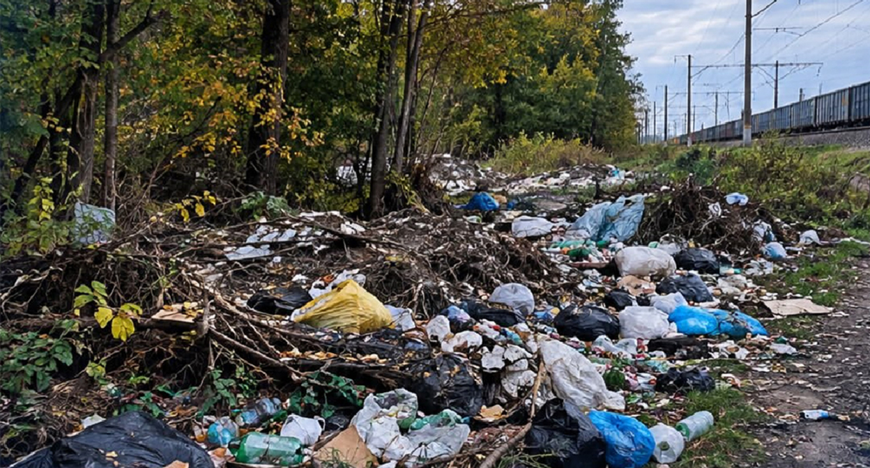 Стихийная свалка в Тереке. Скриншот публикации https://www.instagram.com/p/DegTXpYDM21 (деятельность компании Meta (владеет Facebook, Instagram и WhatsApp) запрещена в России) Стихийная свалка в Тереке. Скриншот публикации https://www.instagram.com/p/DegTXpYDM21 (деятельность компании Meta (владеет Facebook, Instagram и WhatsApp) запрещена в России)