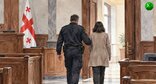 Пристав и активистка. Иллюстрация создана «Кавказским узлом» с помощью ИИ в программе Copilot