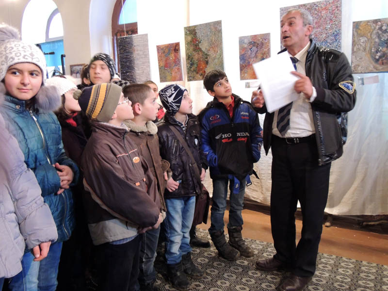 Ашот Арутюнян, директор музей, второй косический байкер, один из организаторов мероприятия.