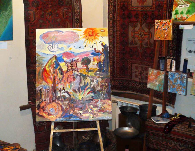 А эту картину нарисовали дети в Степанакерте во время первого космического полёта. Коллективная работа.