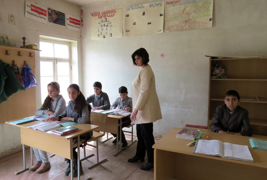 Урок армянского языка. 7 класс. Педагог Нуне Генриховна Мирзоян.