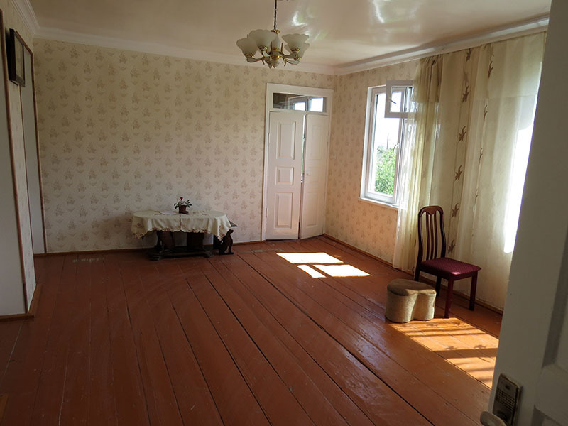 Одна из отремонтированных комнат фондом. Одна из отремонтированных комнат фондом.